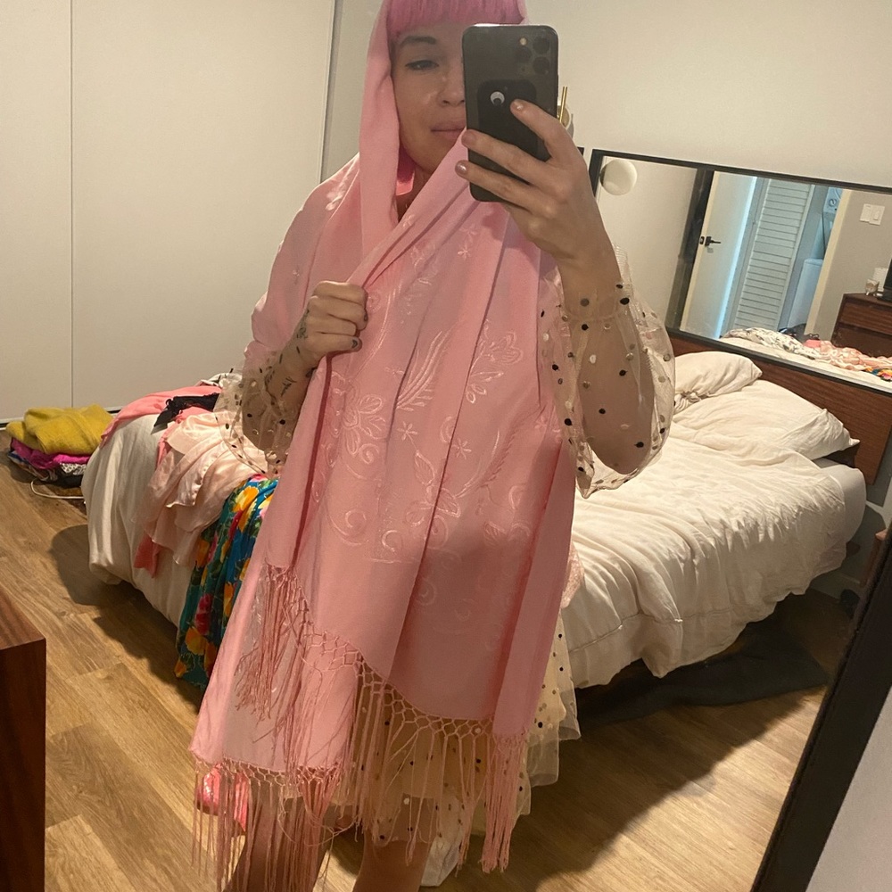 VINTAGE pink pashmina! Pink embroidery.